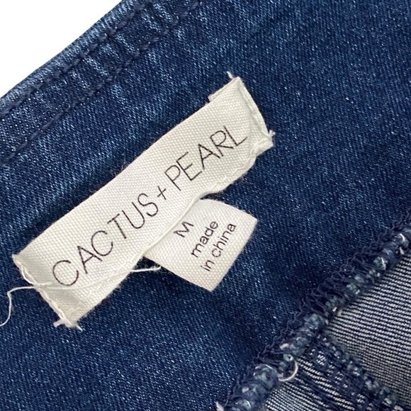 CACTUS PEARL Floral Cuffed Blue Jeans Pull-On Women’s Size Medium - Picture 6 of 7